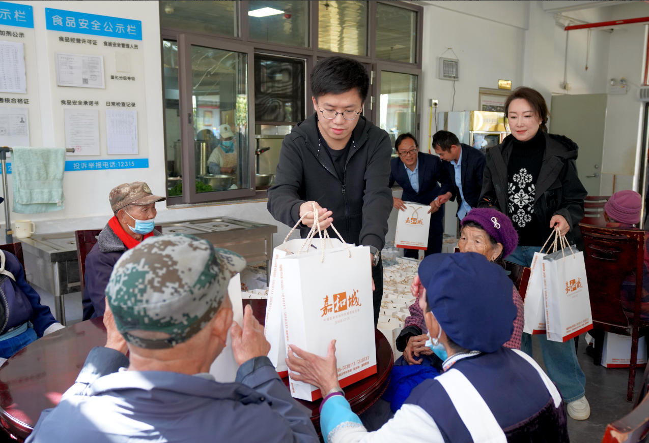 情系桑榆 爱暖重阳