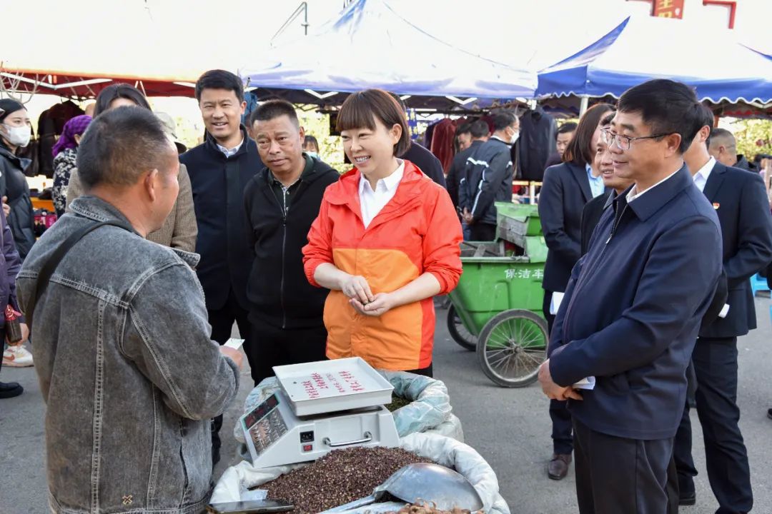 丽江市委书记浦虹调研嘉和城棒棒会